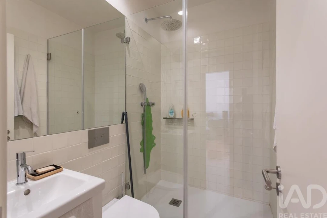 Apartamento T3 para Arrendamento em Areeiro Foto 12