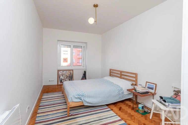 Apartamento T3 para Arrendamento em Areeiro Foto 16