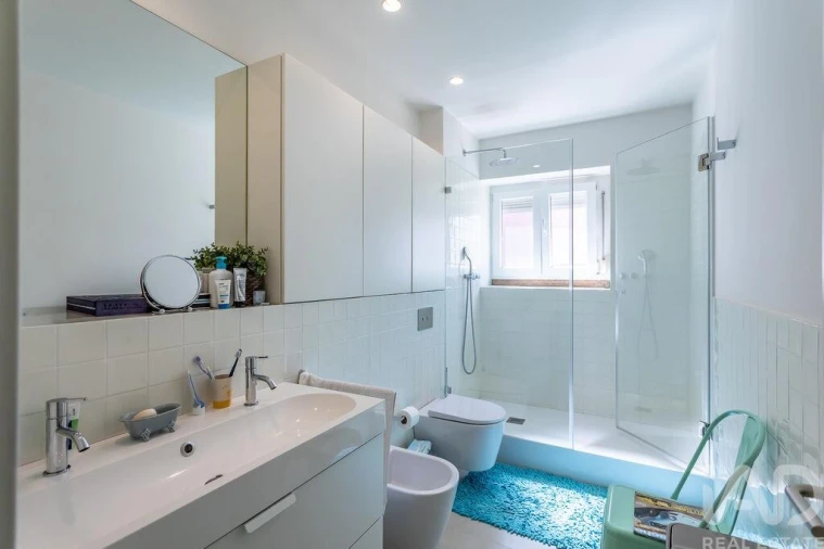 Apartamento T3 para Arrendamento em Areeiro Foto 18