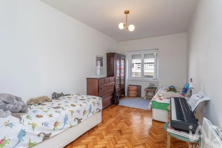 Apartamento T3 para Arrendamento em Areeiro Foto 15