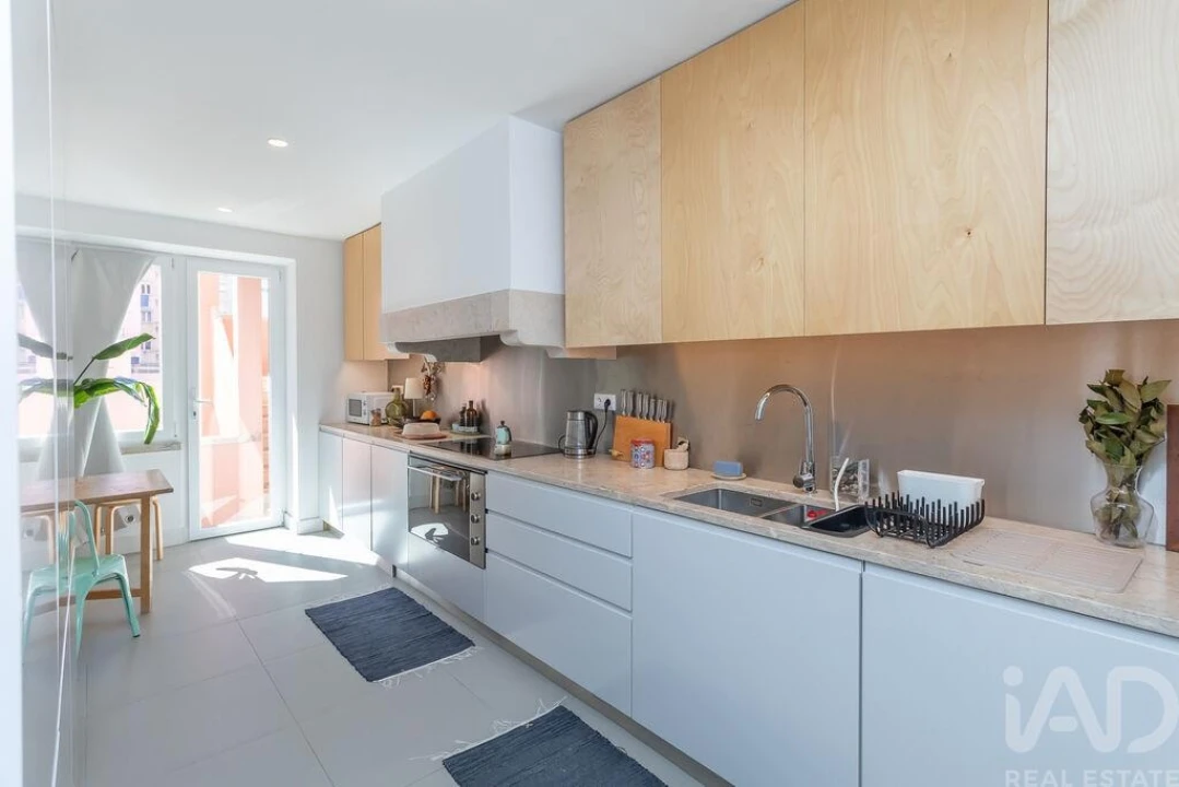 Apartamento T3 para Arrendamento em Areeiro Foto 8