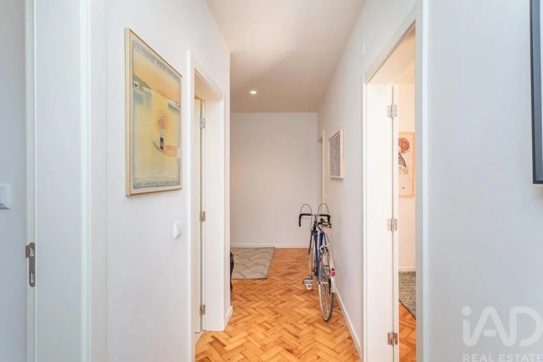 Apartamento T3 para Arrendamento em Areeiro Foto 7