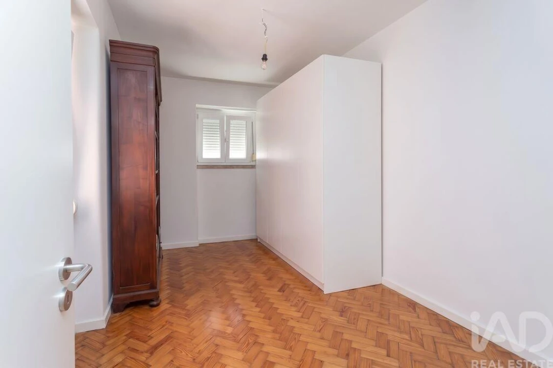 Apartamento T3 para Arrendamento em Areeiro Foto 11