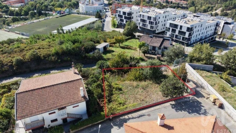 Terreno para Venda em Pena, Quintã e Vila Cova