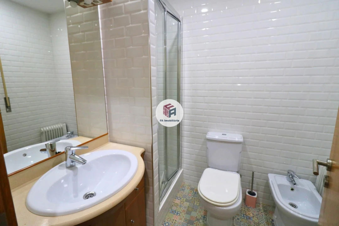 Apartamento T3 para Venda em Valongo Foto 20