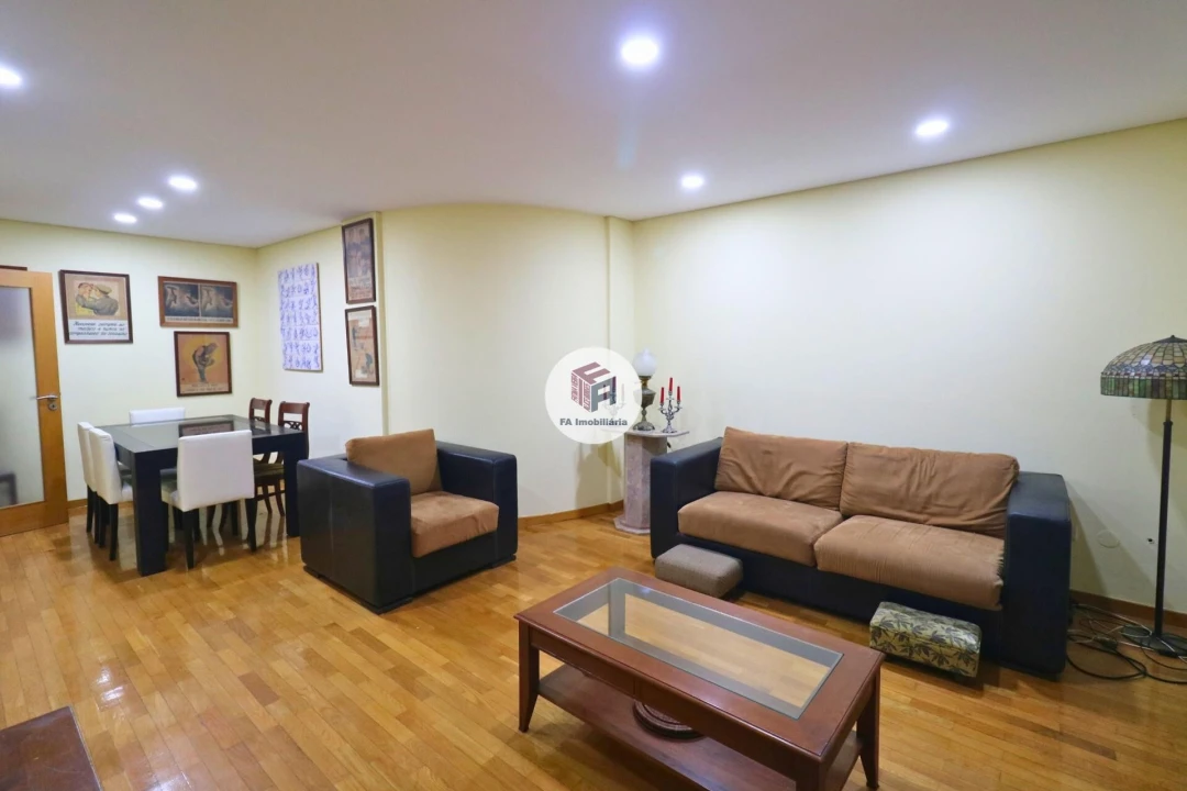 Apartamento T3 para Venda em Valongo Foto 1