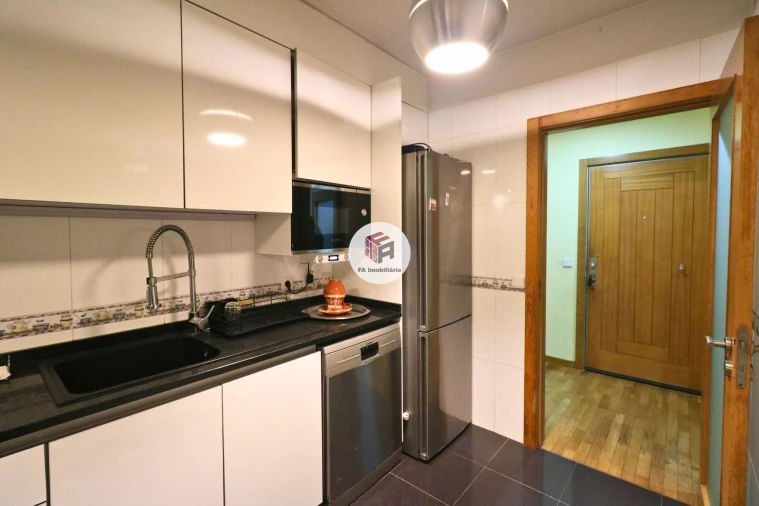 Apartamento T3 para Venda em Valongo Foto 5