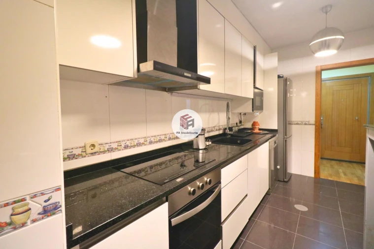 Apartamento T3 para Venda em Valongo Foto 4