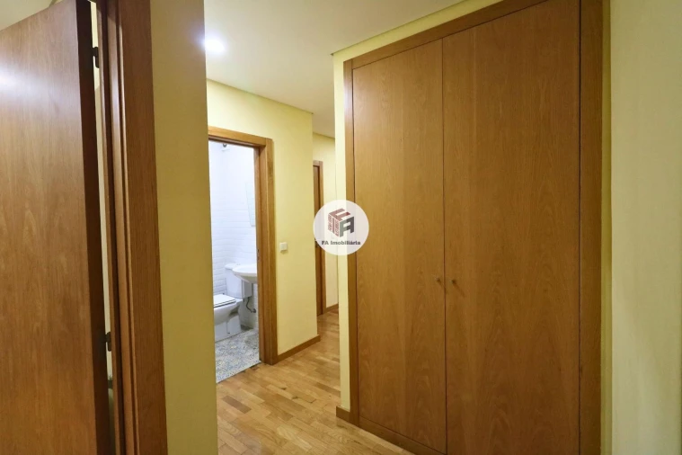 Apartamento T3 para Venda em Valongo Foto 11