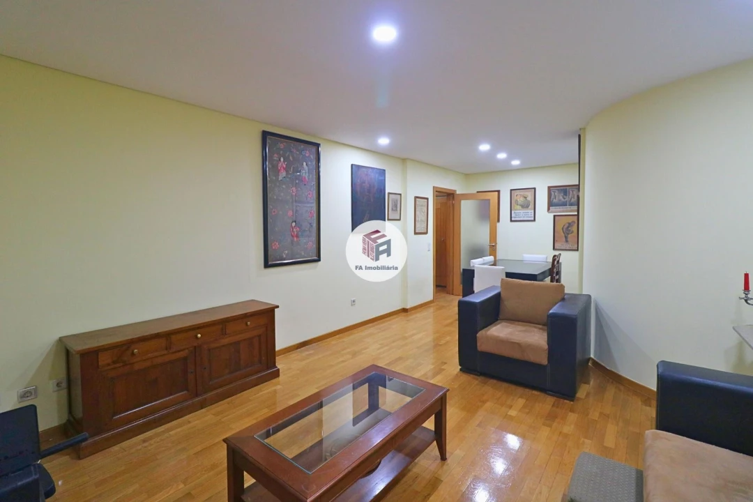 Apartamento T3 para Venda em Valongo Foto 2