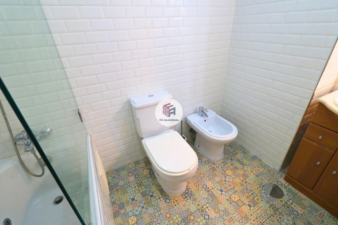 Apartamento T3 para Venda em Valongo Foto 18