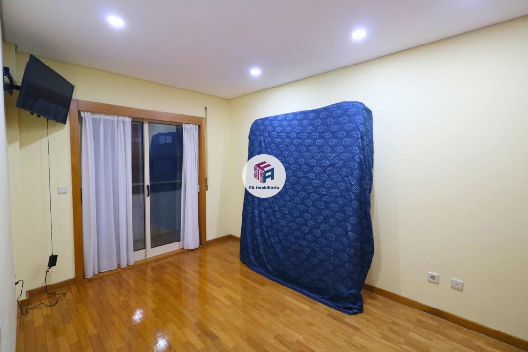 Apartamento T3 para Venda em Valongo Foto 12
