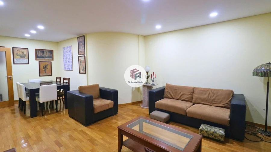 Apartamento T3 para Venda em Valongo