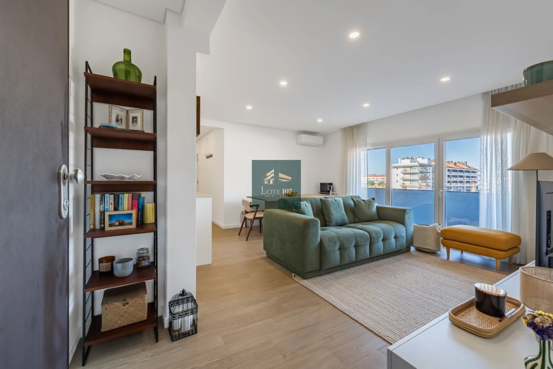 Apartamento T2 para Venda em Pinhal Novo Foto 1