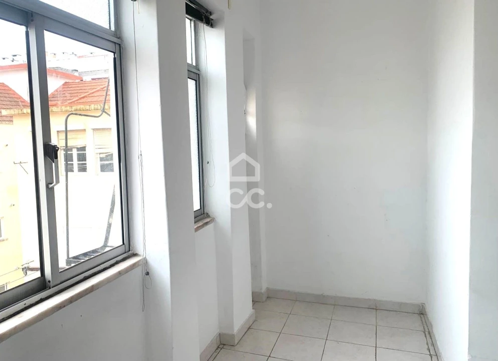 Apartamento T2 para Venda em Almada, Cova da Piedade, Pragal e Cacilhas Foto 11