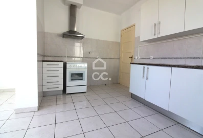 Apartamento T2 para Venda em Almada, Cova da Piedade, Pragal e Cacilhas