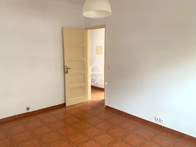 Apartamento T2 para Venda em Almada, Cova da Piedade, Pragal e Cacilhas Foto 8