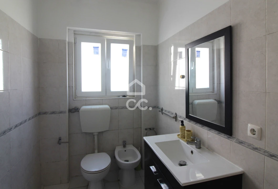 Apartamento T2 para Venda em Almada, Cova da Piedade, Pragal e Cacilhas Foto 13