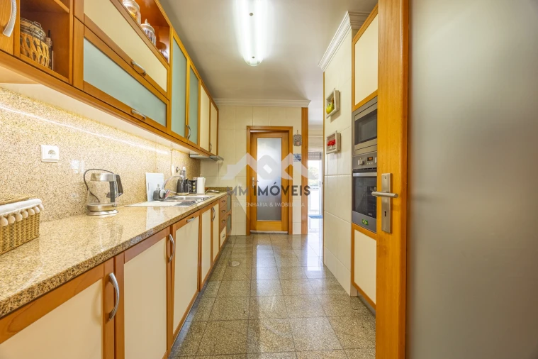 Apartamento T3 para Venda em Aguas Santas Foto 32