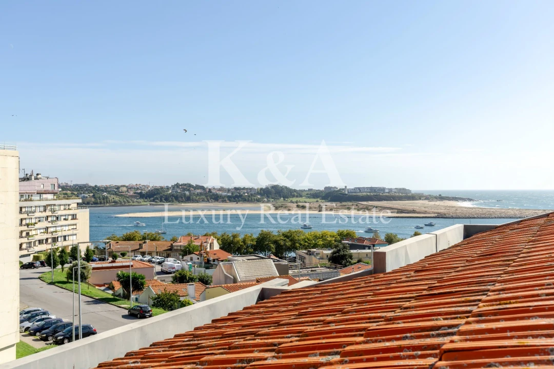 Apartamento T6 para Venda em Aldoar, Foz do Douro e Nevogilde Foto 1
