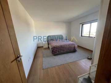 Moradia T4 para Venda em Guilhabreu
