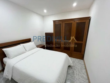 Moradia T4 para Venda em Guilhabreu