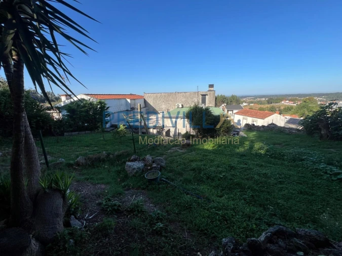 Moradia T4 para Venda em Guilhabreu Foto 22