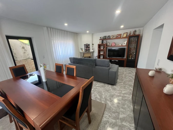 Moradia T4 para Venda em Guilhabreu Foto 17