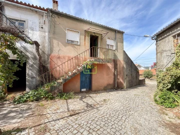 Moradia T2 para Venda em Benquerença
