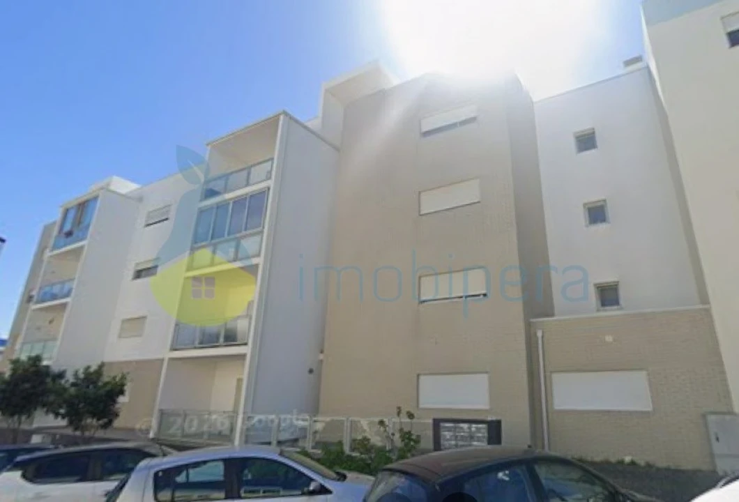 Apartamento T3 para Venda em Portimão Foto 3
