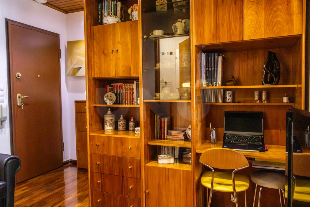Apartamento T1 para Venda em Campolide Foto 4