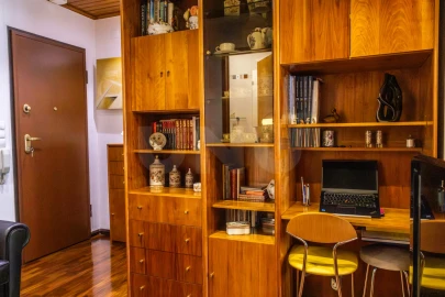 Apartamento T1 para Venda em Campolide