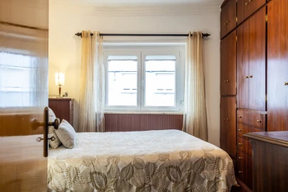 Apartamento T1 para Venda em Campolide