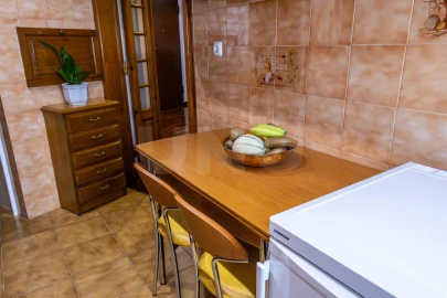 Apartamento T1 para Venda em Campolide