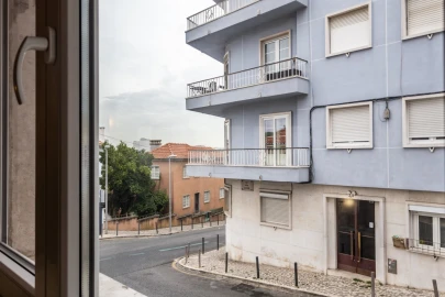 Apartamento T1 para Venda em Campolide
