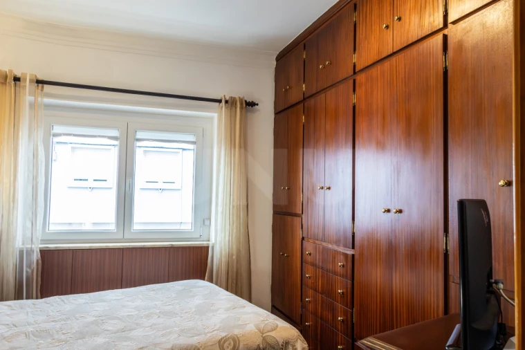 Apartamento T1 para Venda em Campolide Foto 11