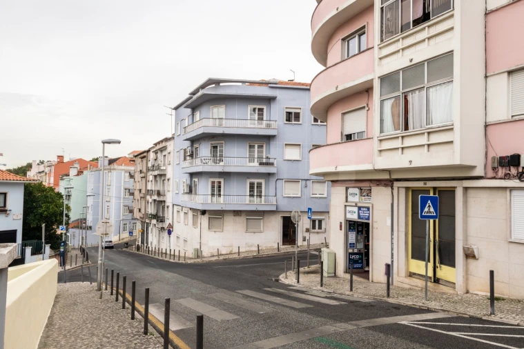 Apartamento T1 para Venda em Campolide Foto 27