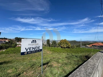 Terreno para Venda em Vilarinho