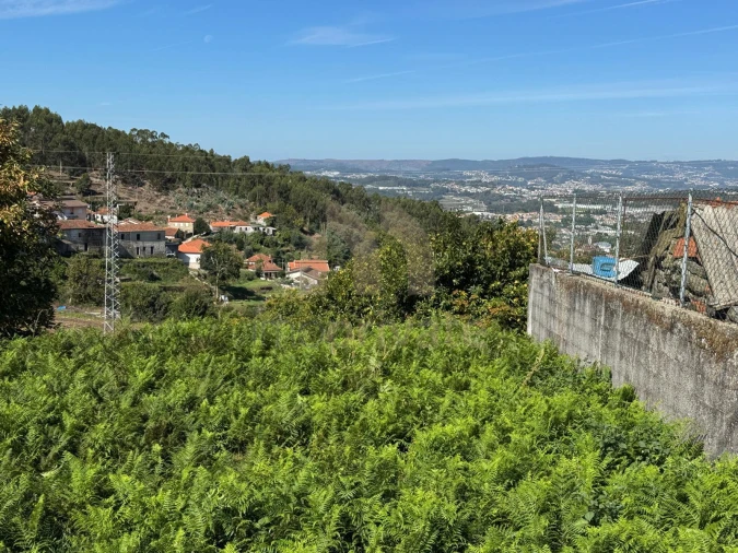 Terreno para Venda em Vilarinho Foto 10