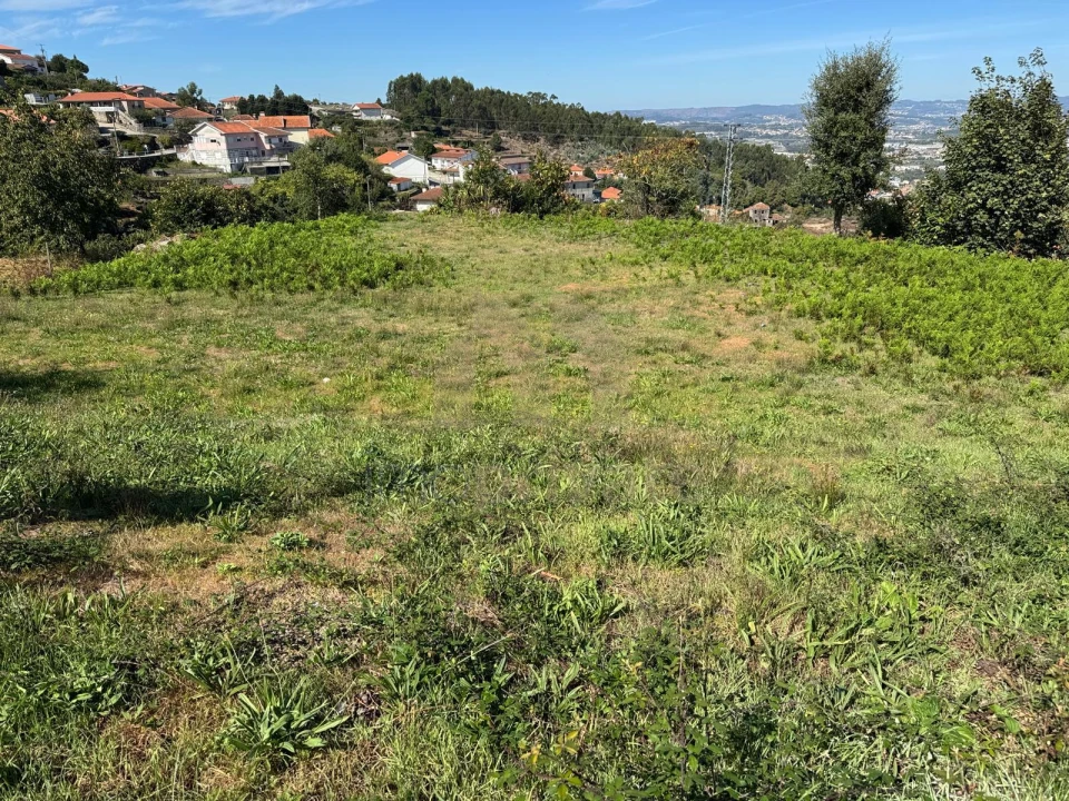 Terreno para Venda em Vilarinho Foto 5