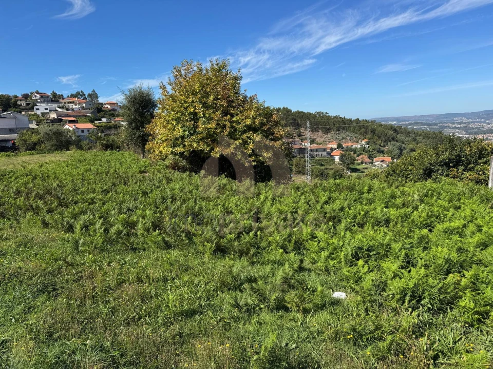 Terreno para Venda em Vilarinho Foto 9