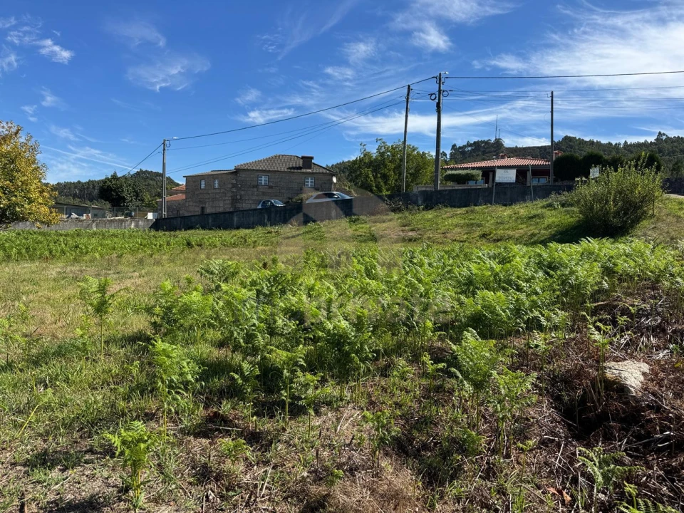 Terreno para Venda em Vilarinho Foto 17
