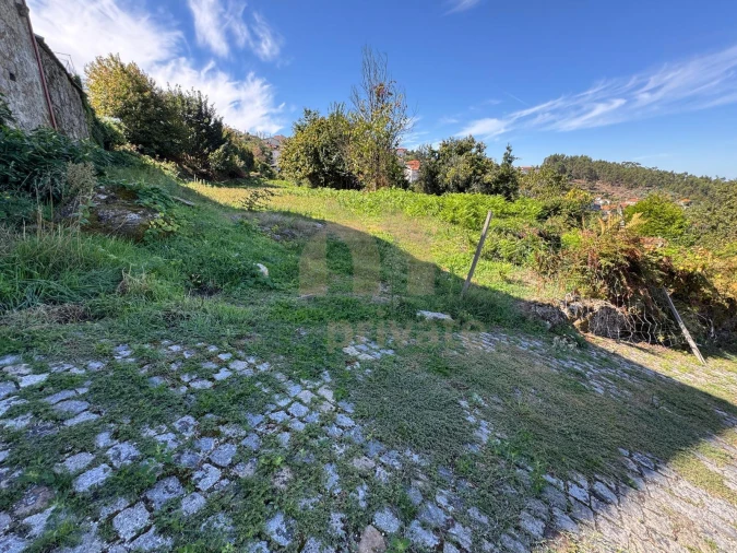 Terreno para Venda em Vilarinho Foto 12