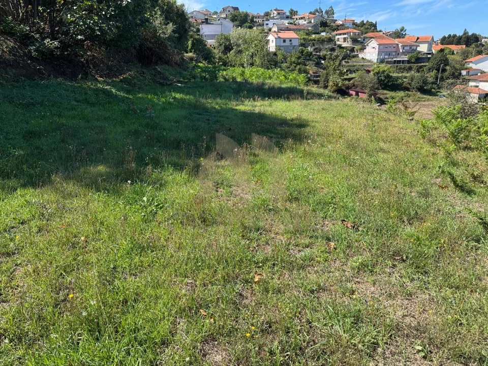 Terreno para Venda em Vilarinho Foto 9