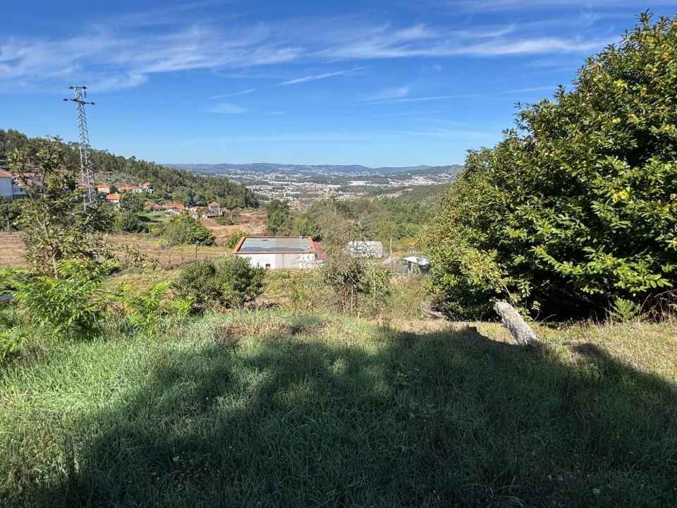 Terreno para Venda em Vilarinho Foto 8