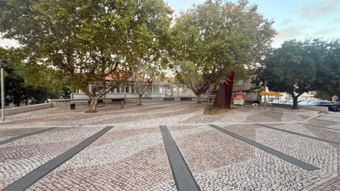 Negócio para Cedência de Quotas em Santa Iria de Azoia, São João da Talha e Bobadela
