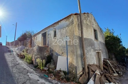Moradia T2 para Venda em Abrunheira, Verride e Vila Nova da Barca