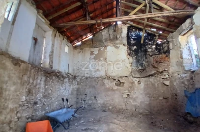 Moradia T2 para Venda em Abrunheira, Verride e Vila Nova da Barca