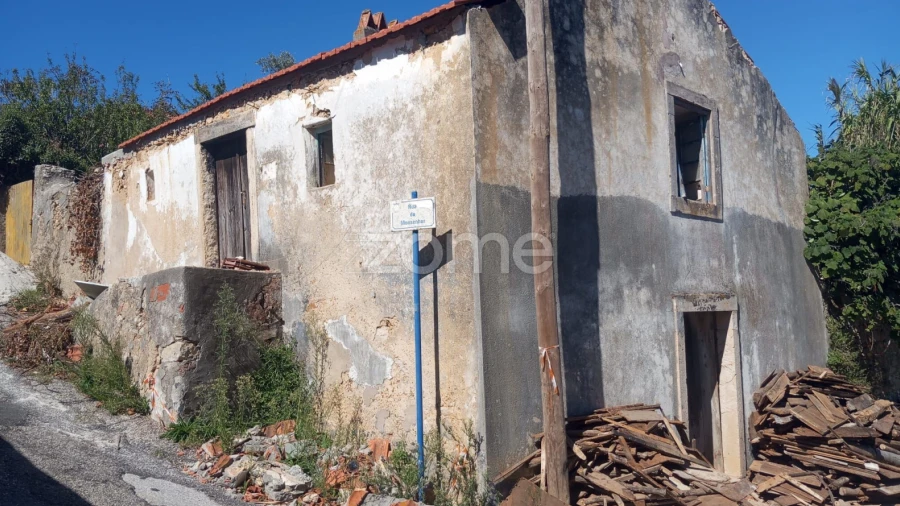 Moradia T2 para Venda em Abrunheira, Verride e Vila Nova da Barca