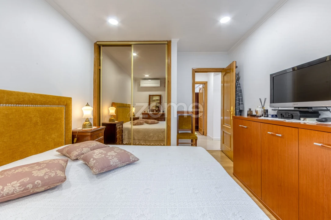 Apartamento T3 para Venda em Alfragide Foto 17